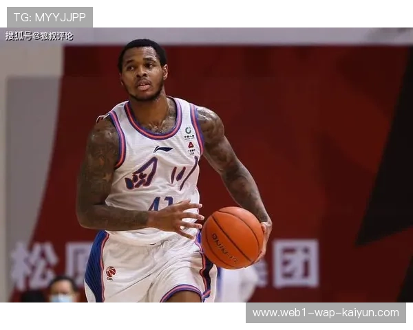 亨特28+5+4江苏外援 得分能力突出但防守存漏洞
